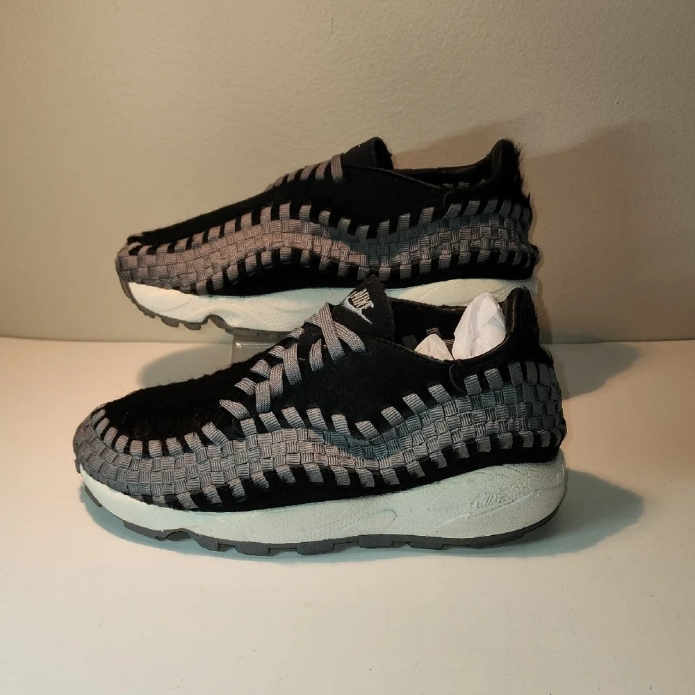 Nike Black and Gray Woven Sneakers